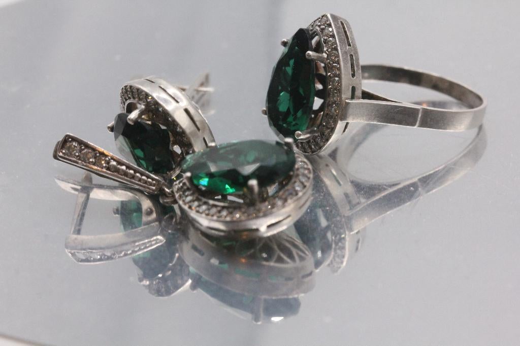 zilveren set ring en oorbellen, Verzenden, Zilver, Overige typen, Met edelsteen