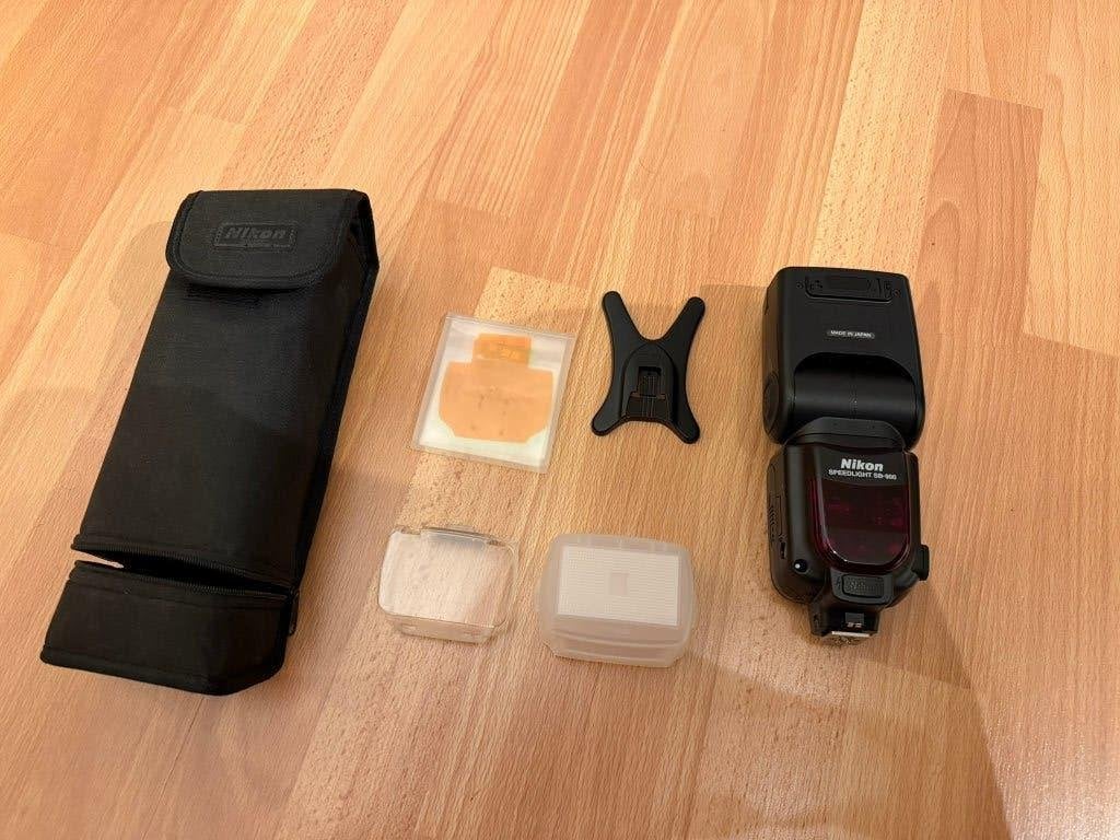 Nikon SB900, TV, Hi-fi & Vidéo, Photo | Flash, Nikon, Sac/housse inclus, Enlèvement ou Envoi, Comme neuf