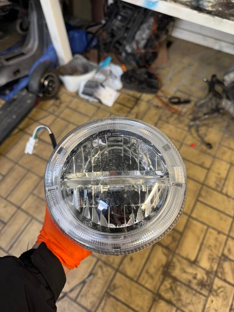 Gts toscana koplamp led, Fietsen en Brommers, Brommeronderdelen | Scooters, Ophalen of Verzenden, Zo goed als nieuw, Koplamp