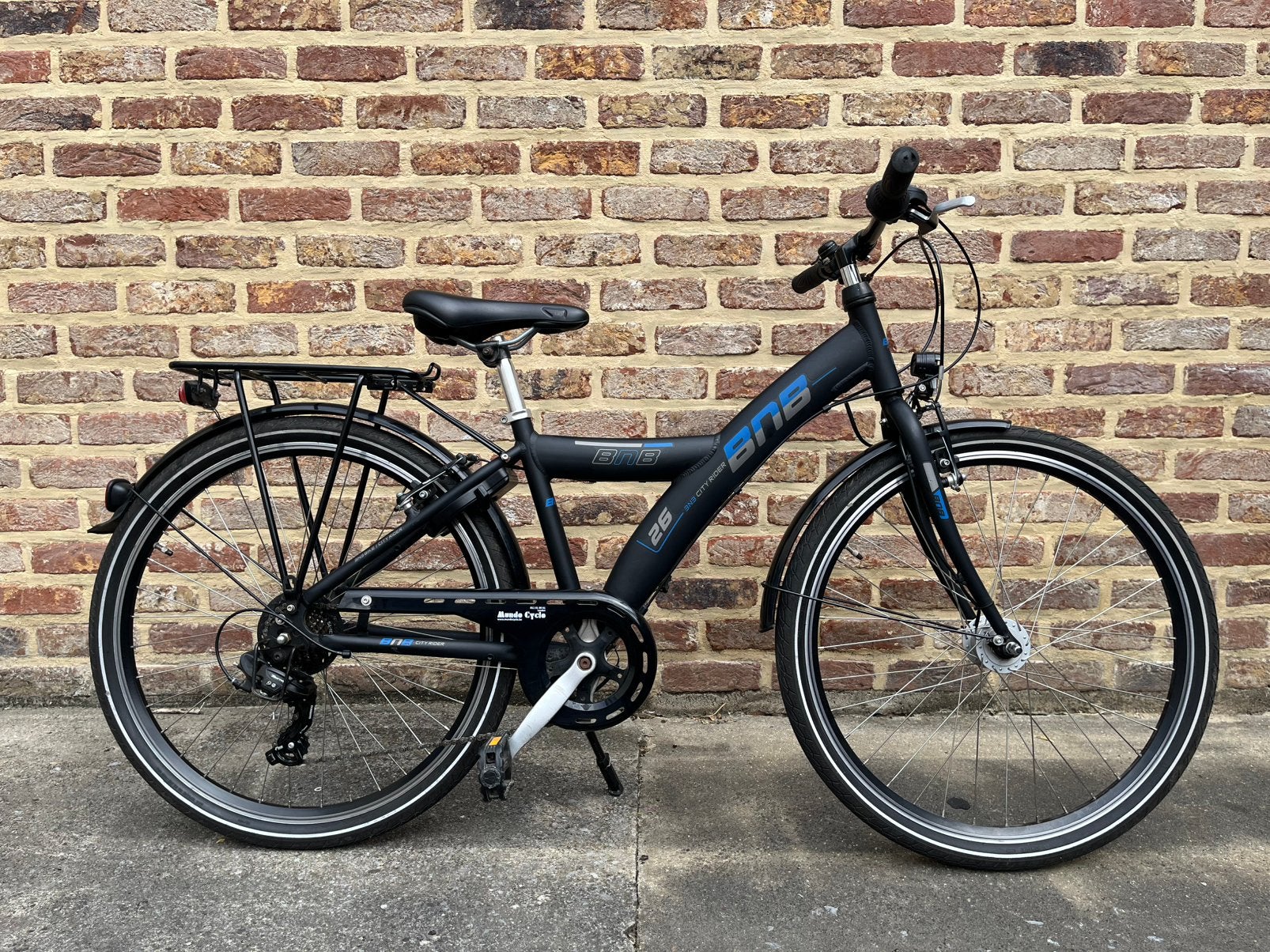 Jongensfiets BNB -26 inch - zwart, Velgrem, Versnellingen, Zo goed als nieuw, Ophalen