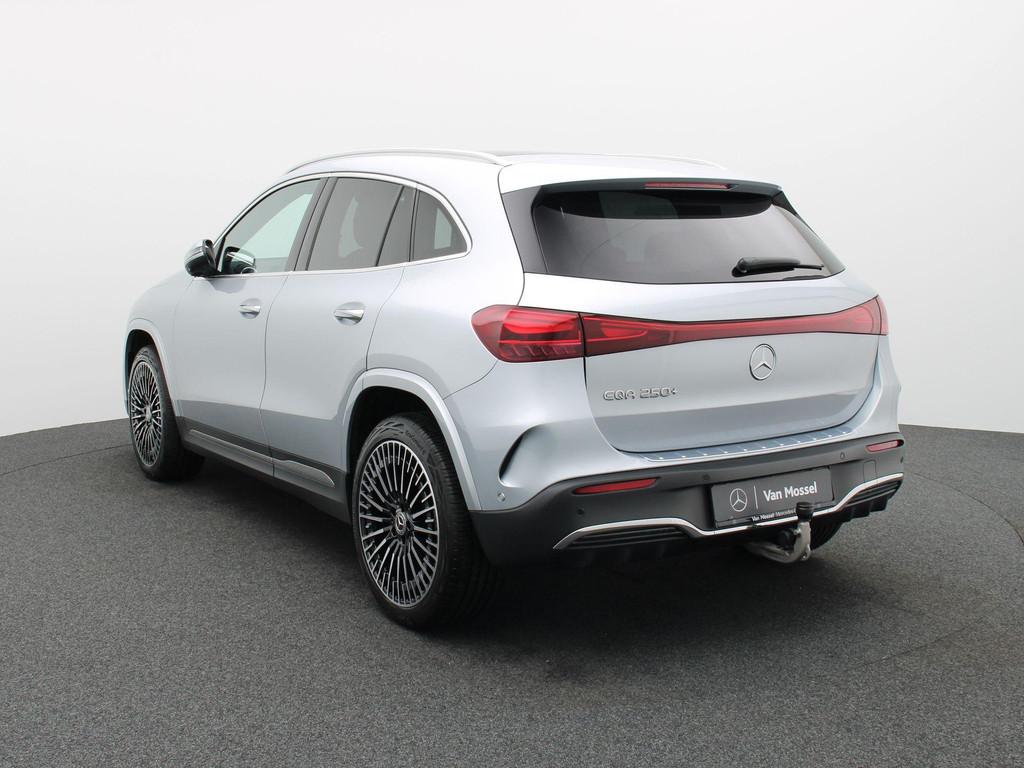 Mercedes-Benz EQA 250+ STAR EDITION + AMG + PANO DAK + BURME, Auto's, Automatische klimaatregeling, Gebruikt, 71 kWh, 5 zetels
