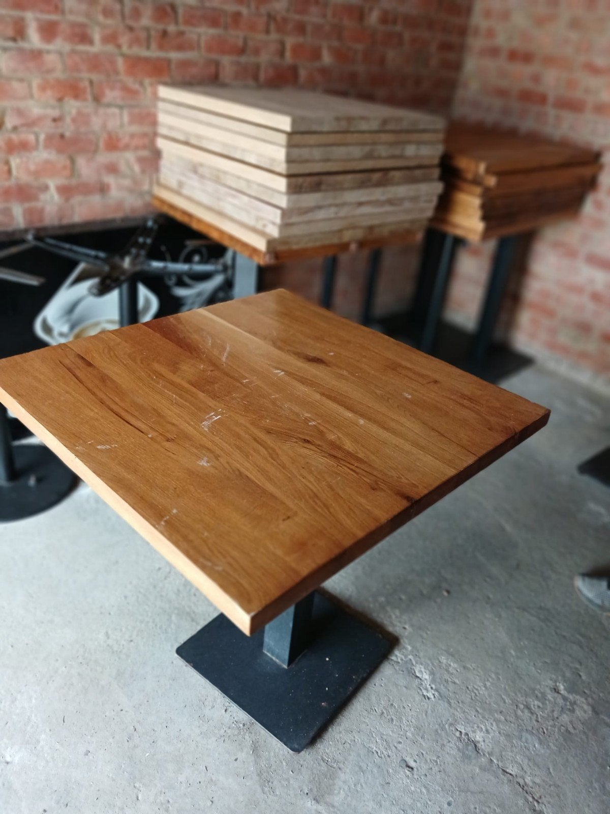 17 tables Horeca, 50 à 100 cm, Enlèvement, 50 à 100 cm, Carré