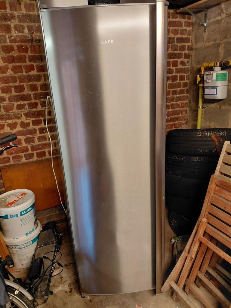 Frigo AEG 186cm, Enlèvement