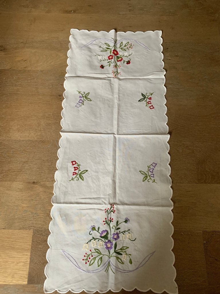 ** vintage wit geborduurd lopertje, Maison & Meubles, Enlèvement ou Envoi, Brodé, Blanc