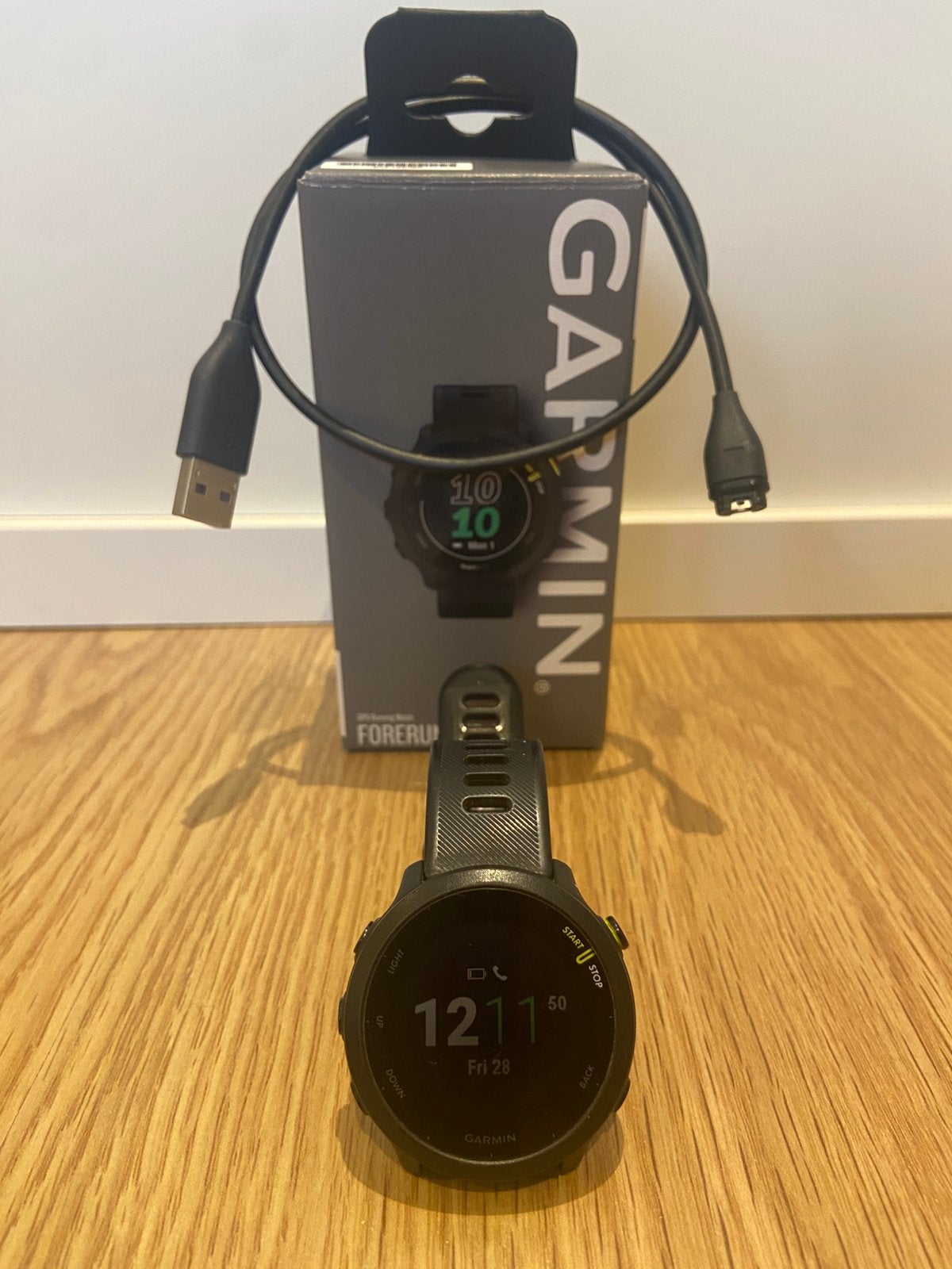 Garmin Forerunner 55, Handtassen en Accessoires, Sporthorloges, Conditie, Zwart, Garmin, Ophalen of Verzenden