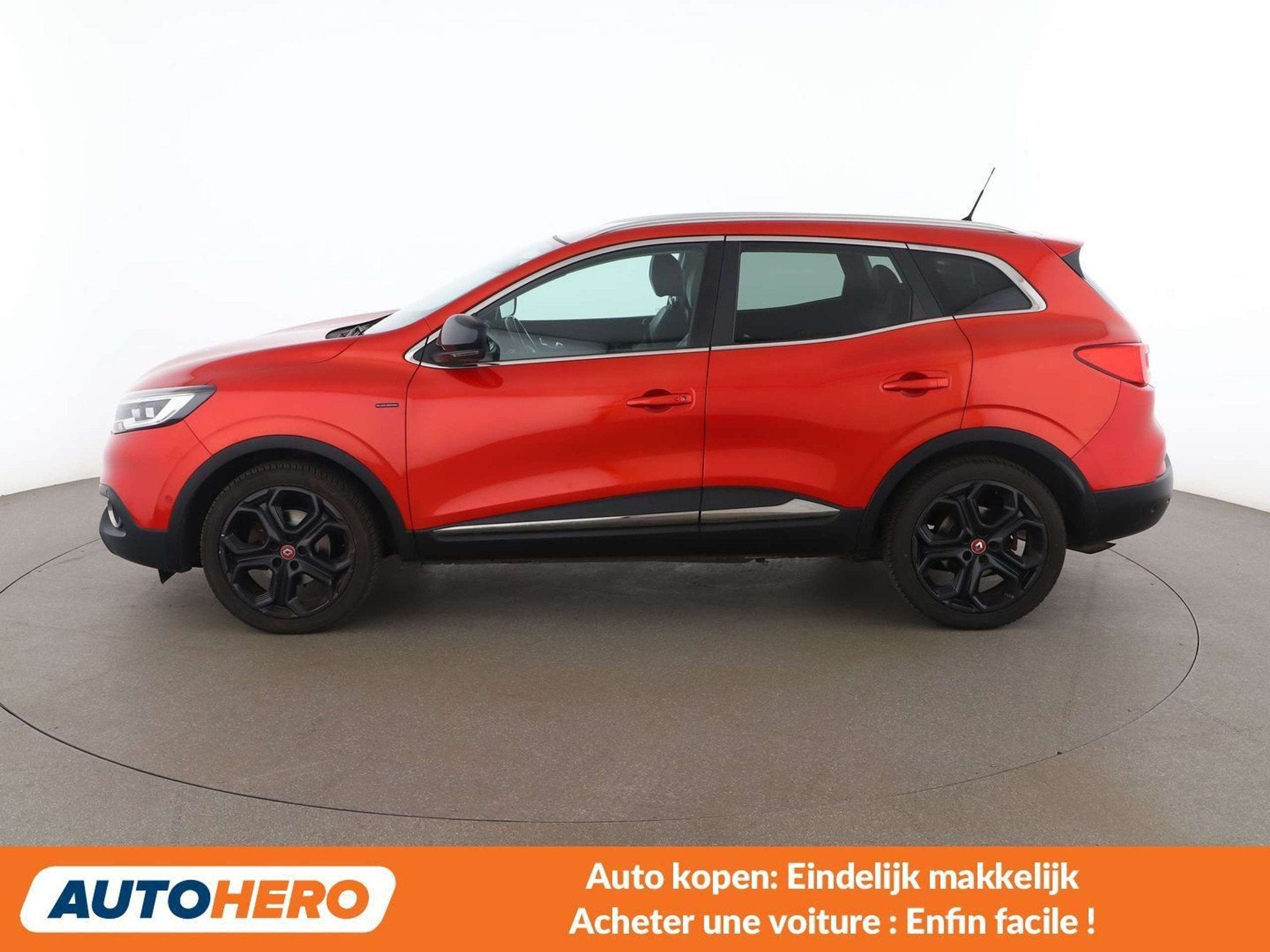 Renault Kadjar 1.2 TCe Energy Black Edition (bj 2016), Voorwielaandrijving, Gebruikt, Zwart, Leder