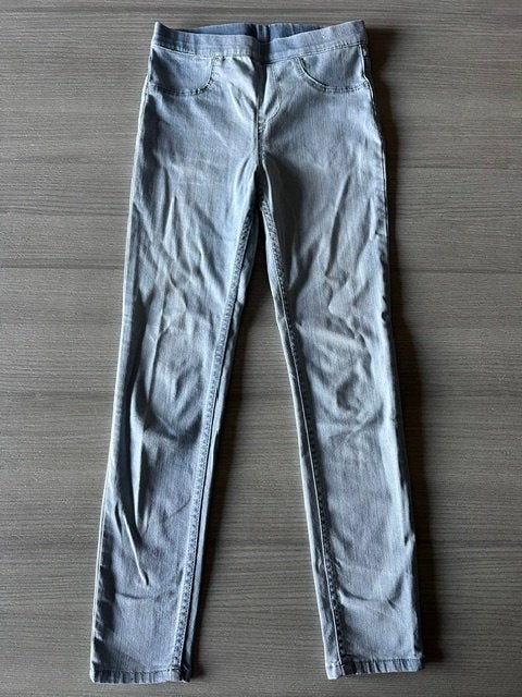 Jegging H&M taille 134 (n 8004), Pantalon, Enlèvement ou Envoi, H&M, Comme neuf