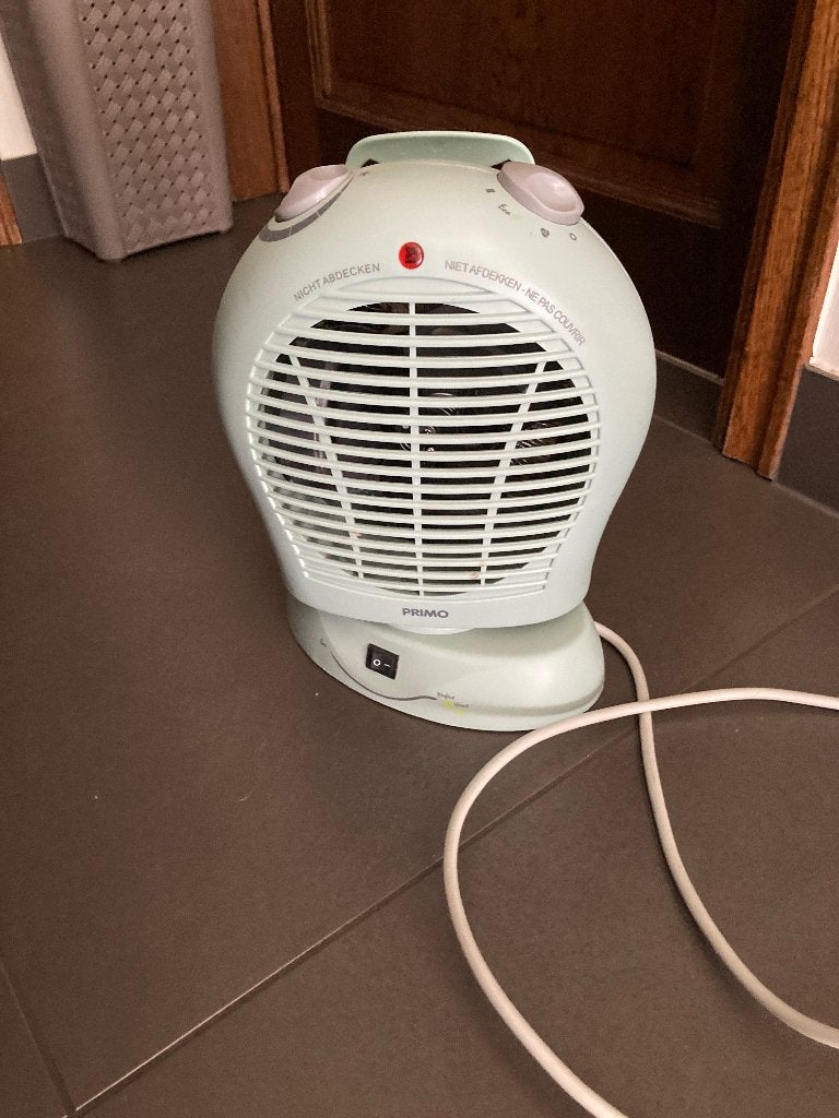 Elektrisch vuurtje heeft  warme en koude lucht, Ophalen, Zo goed als nieuw, Verwarmen