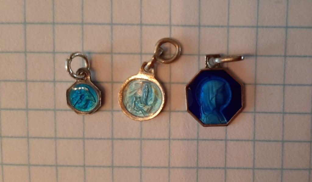 Te koop: Oude scapuliers., Enlèvement