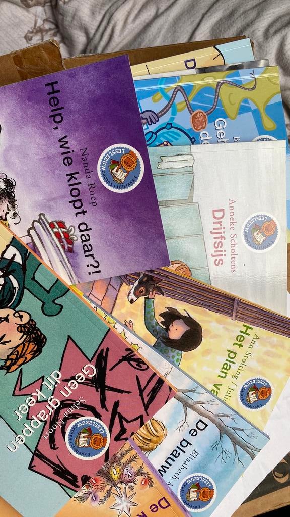Leesleeuw set 10 boekjes 3de leerjaar, Ophalen of Verzenden