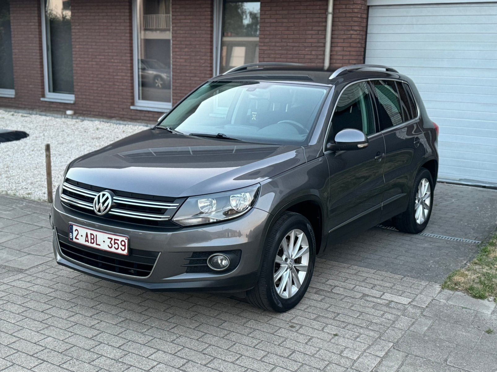 VW Tiguan - 2.0, Auto's, Zwart, Bedrijf, Grijs, Golf