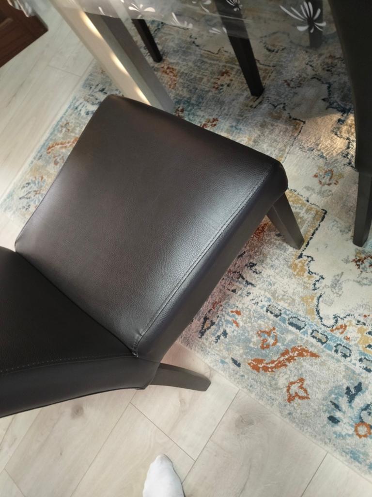 Chaises pour table salle a manger, Cuir