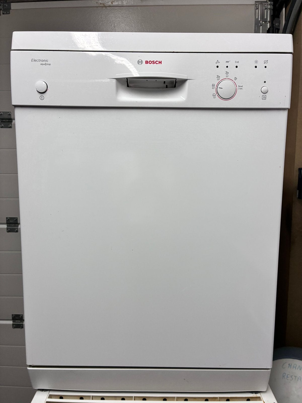 Vaatwas Bosh, Elektronische apparatuur, Vaatwasmachines, Ophalen, Minder dan 85 cm, Niet werkend, 45 tot 60 cm