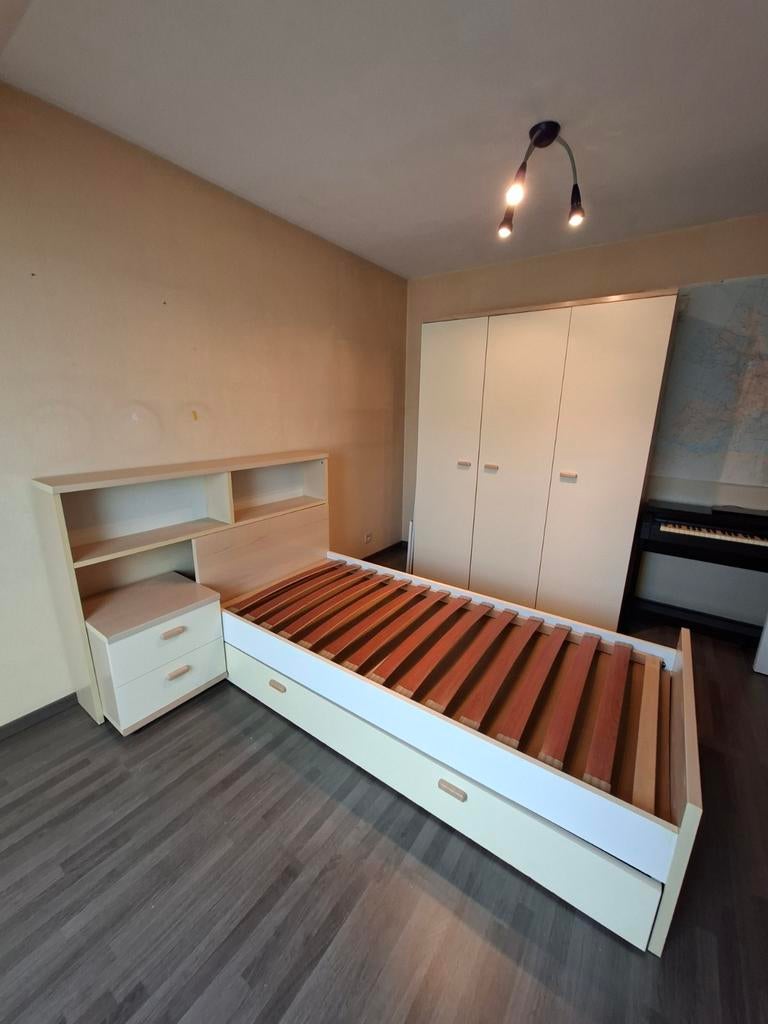 Chambre pour les jeunes, Enlèvement, Utilisé