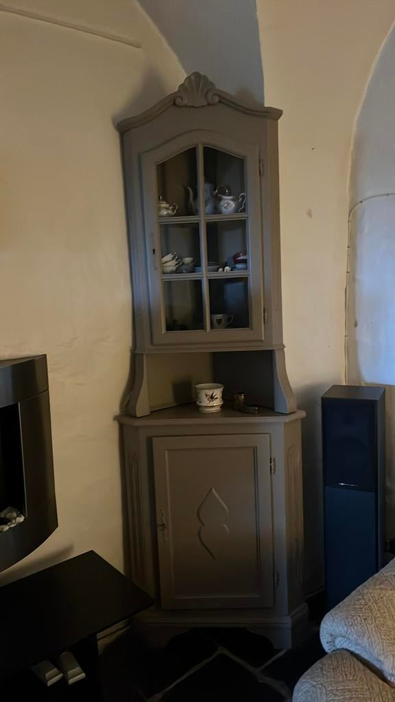 Armoire d'angle + table ronde, Maison & Meubles, Enlèvement, Utilisé