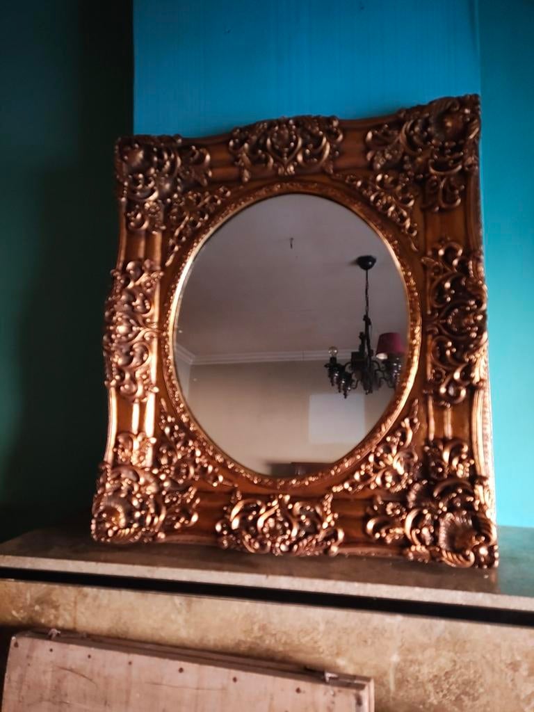 Spiegel goud, Ophalen