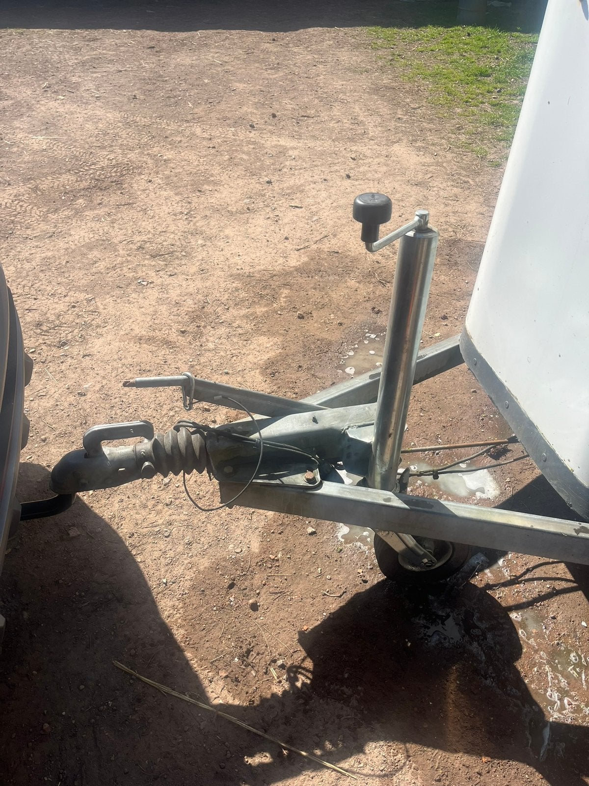 Fautras provan, Ophalen, Gebruikt, Polyester, 2-paards trailer