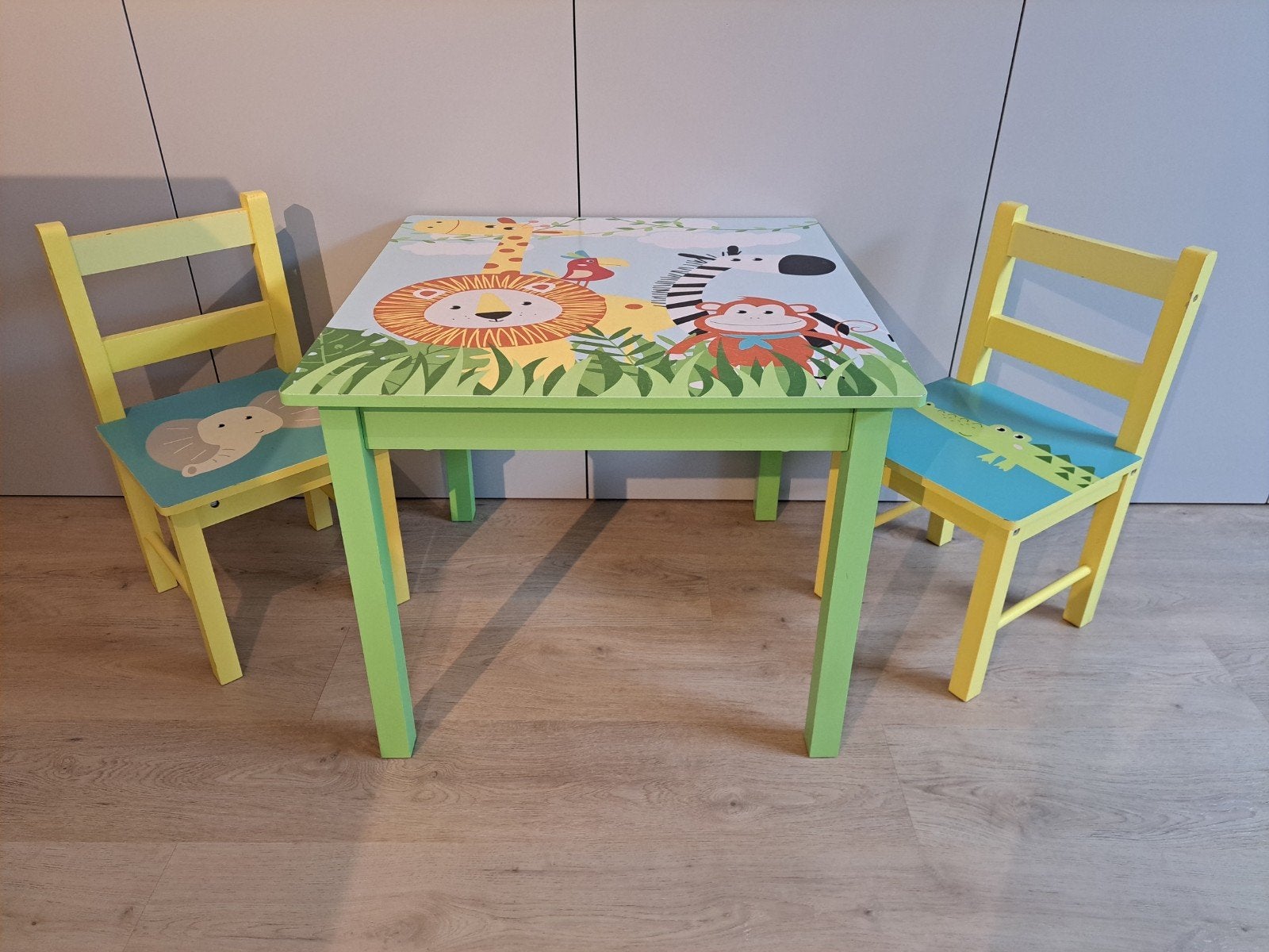 tafeltje met stoeltjes voor kinderen, Enlèvement, Utilisé, Table(s) et Chaise(s)