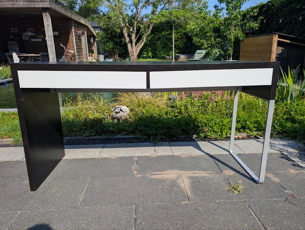 Bureau Ikea 142 x 50 x 75 met 2 schuiven, kabelgoot, Huis en Inrichting, Ophalen, Gebruikt, Kabelgoot, 50 cm
