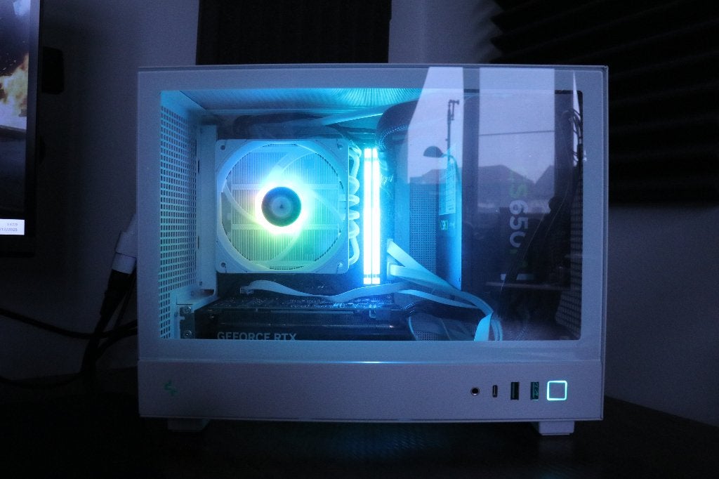 Krachtige en energiezuinige game PC, amd ryzen, ddr5, nvidia, Ophalen, 32 GB, Zo goed als nieuw, AMD Ryzen 7