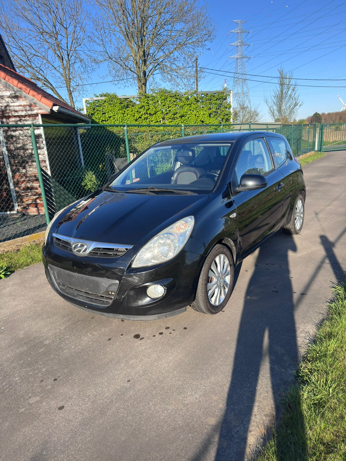Hyundai i20 1.4 DCI diesel met keuring voor verkoop 1450 eur, Auto's, Hyundai, Voorwielaandrijving, Zwart, 4 cilinders, Zwart