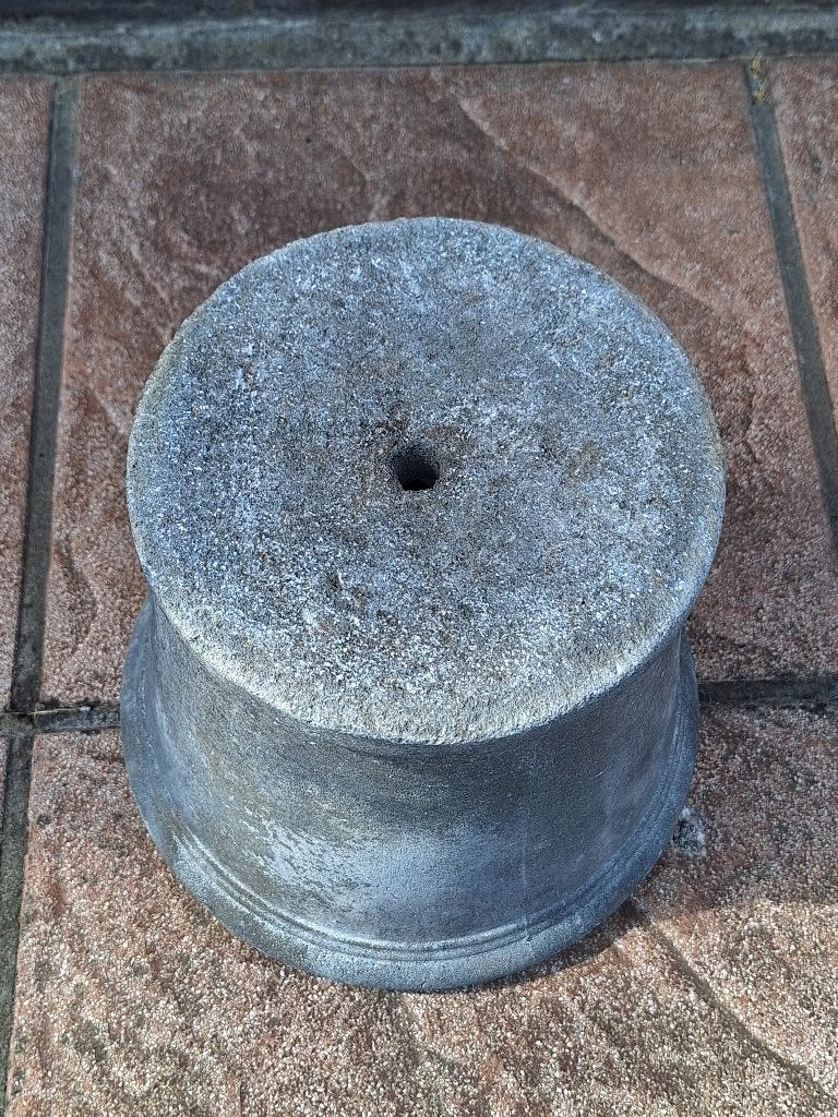 Grote grijze ronde bloempot, Ophalen, Gebruikt, Rond, Minder dan 40 cm