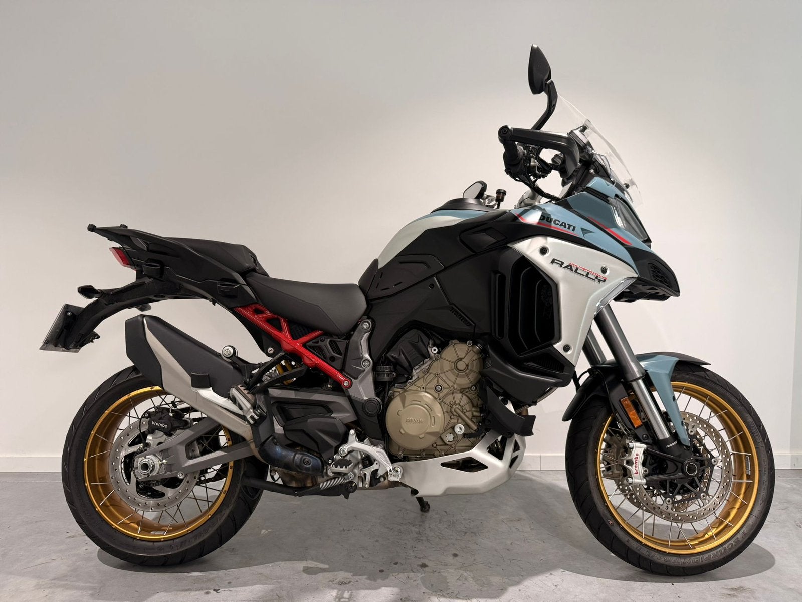 Ducati Multistrada V4 Rally Travel&Radar INCL KOFFERS, Motoren, Motoren | Ducati, Handvatverwarming, Bedrijf, Toermotor