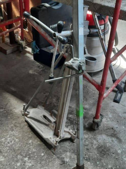 Diamantboormachine statief voor grond en plafond stampelpaal, Enlèvement, Comme neuf, Escalier, 2 à 4 mètres