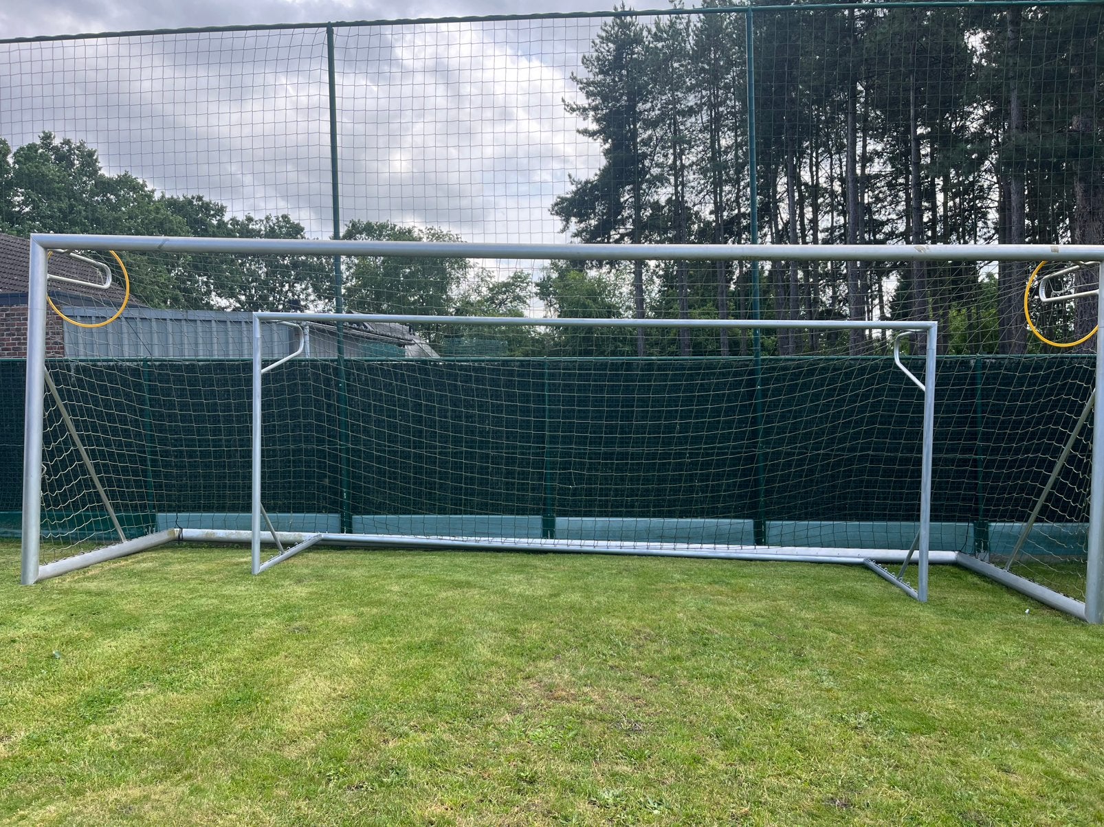 Zeer prachtige en nieuwe aluminium. Voetbal doel., Sport en Fitness, Voetbal, Ophalen of Verzenden, Nieuw, Set