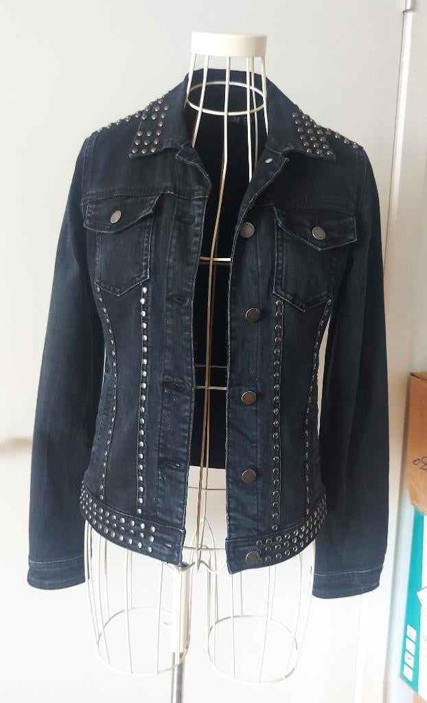 Veste en jean noir cloutée Toxik3, taille S, Taille 36 (S), Enlèvement, TOXIK 3 JEANS, Porté