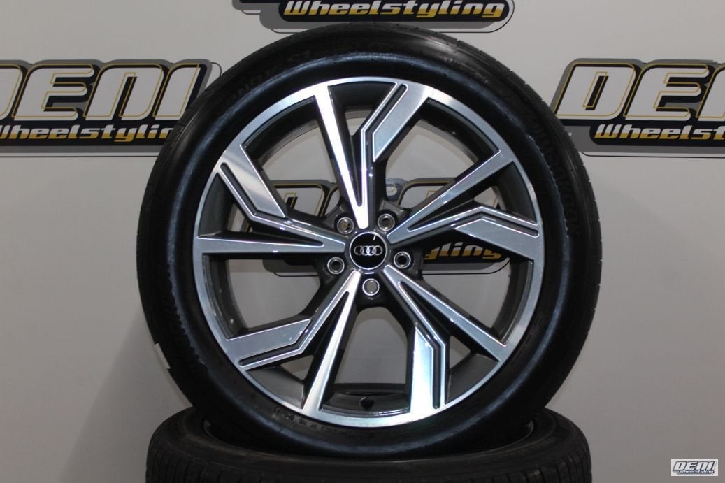 20" Audi Q4 e-tron Velgenset Hankook Nieuw Origineel, Gebruikt, -, -, Banden en Velgen