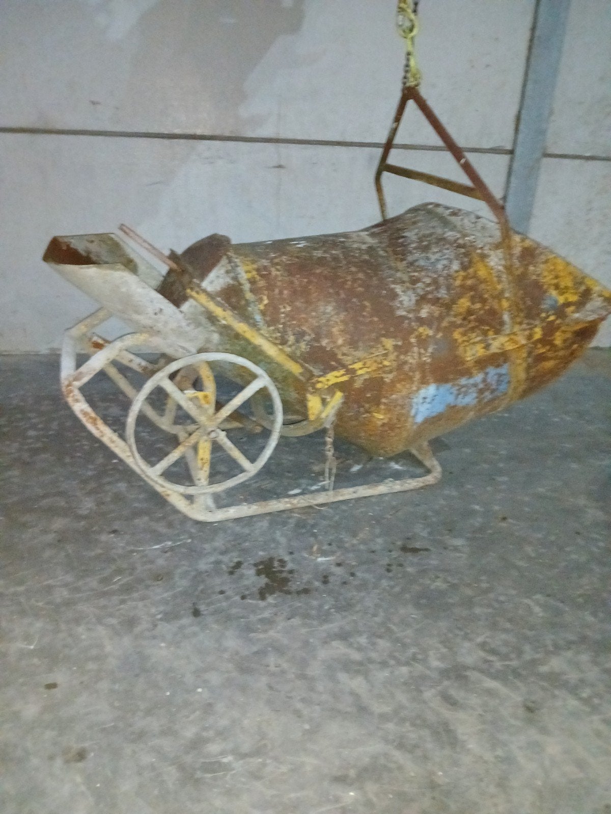 Betonkuvel, Ophalen, Gebruikt