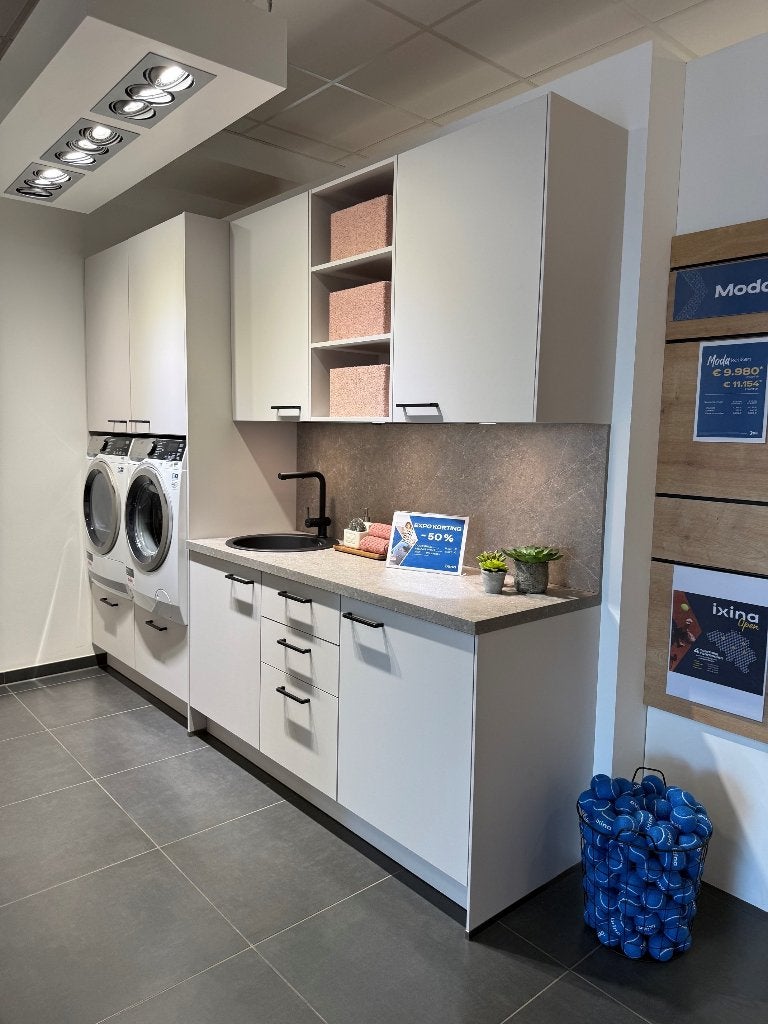 Berging uit toonzaal te koop, Huis en Inrichting, Ophalen, Zo goed als nieuw