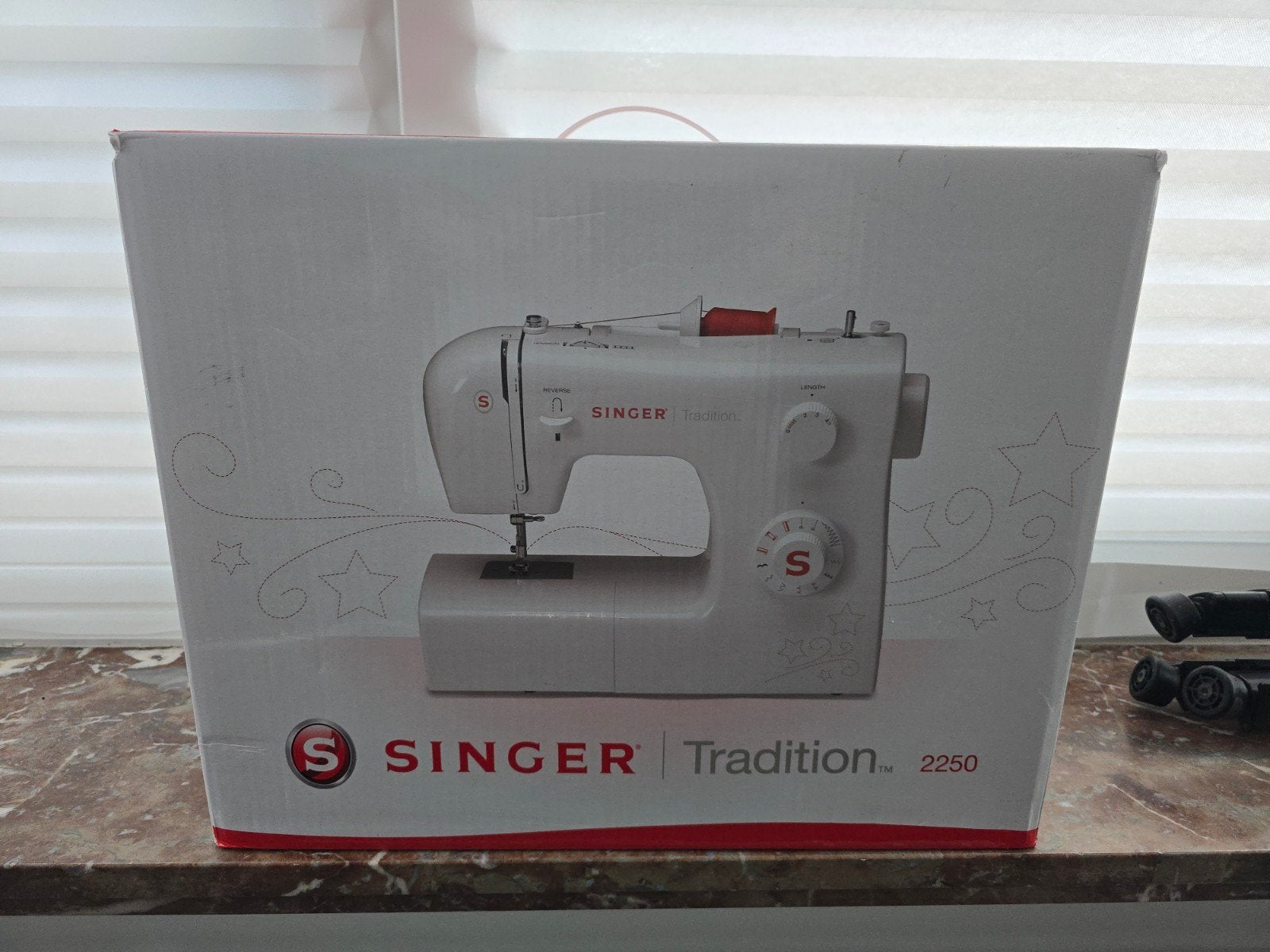 Machine à coudre Singer tradition Neuve, Hobby & Loisirs créatifs, Enlèvement, Machine à coudre, Singer