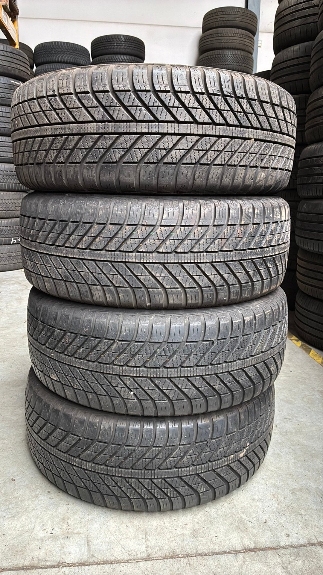 2055516 205/55/16 205/55R16 4 saisons marque Goodyear, Enlèvement