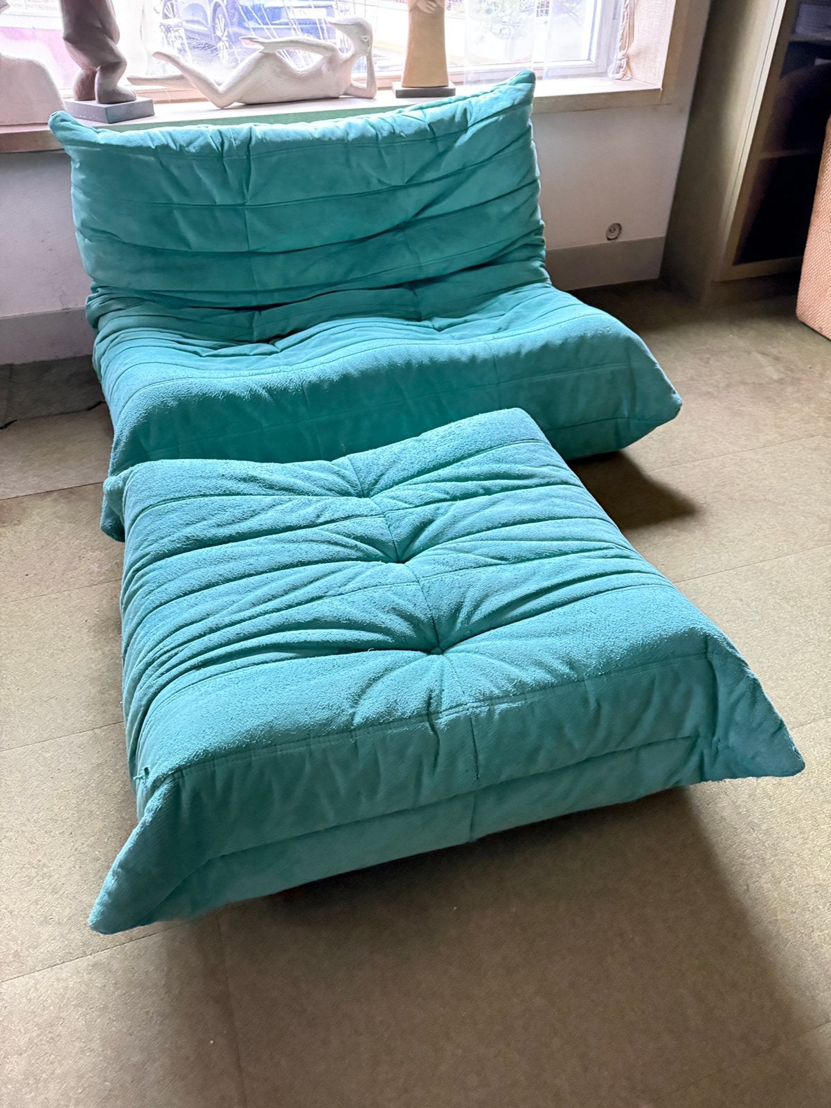 ORIGINELE Ligne Roset Togo in groene Alcantara 2 zit + poef, Ophalen, Overige materialen, Tweepersoons, 75 tot 100 cm