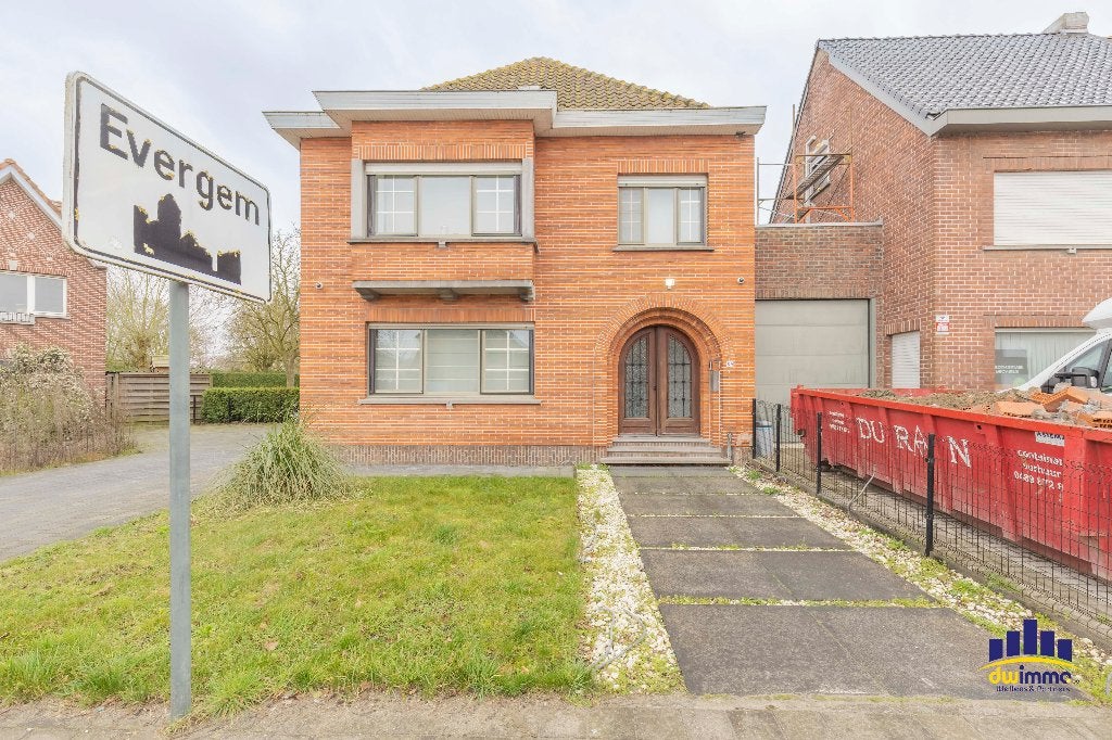 GERENOVEERDE HUIS MET 4 SLPK & TUIN MET BIJGEBOUW IN EVERGEM, 4 pièces, Jusqu'à 200 m², Autres types, 230 m²