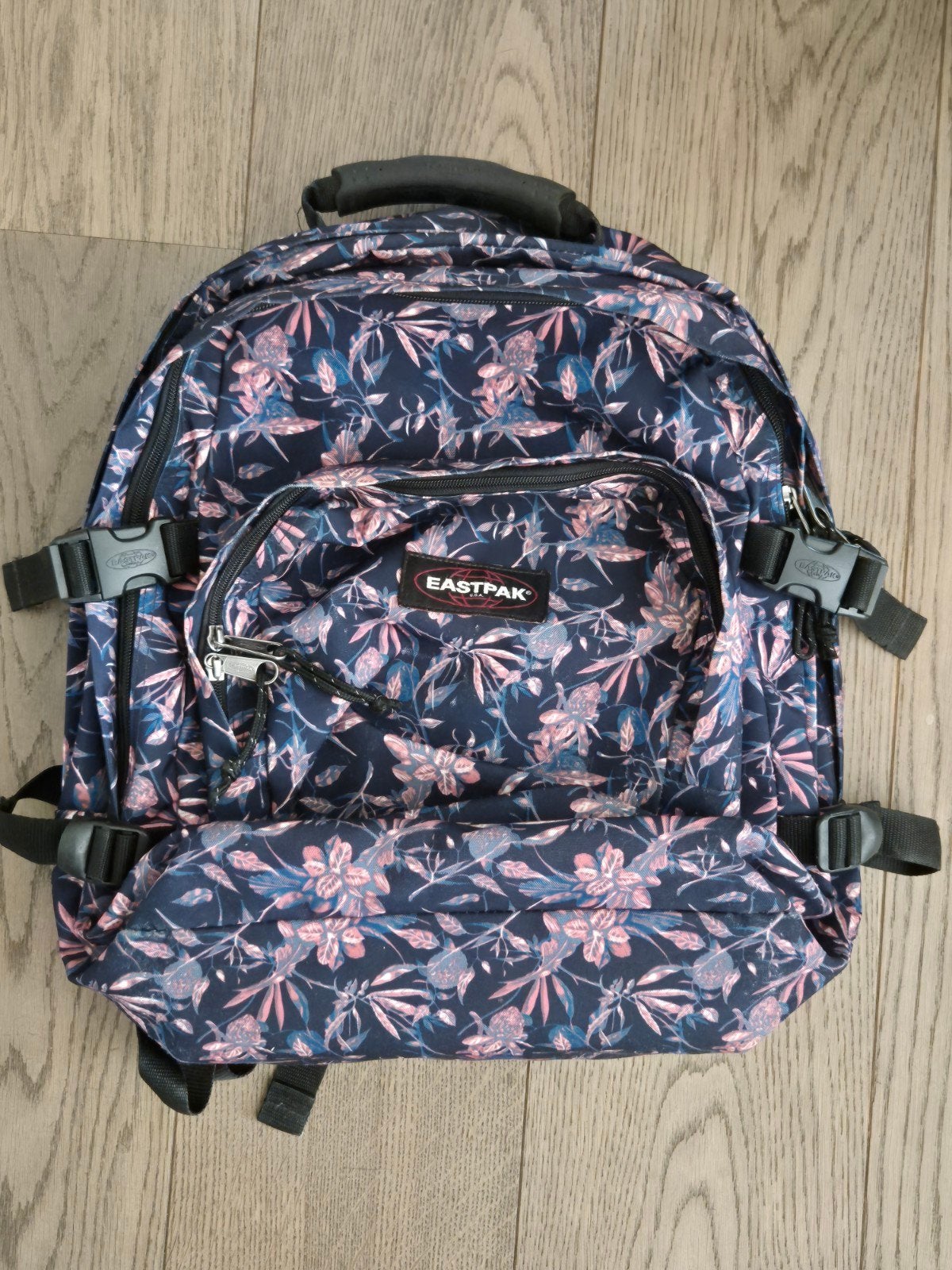Bloemenboekentas Eastpak, Paars, Aktetas of Boekentas, Ophalen of Verzenden, 30 tot 40 cm