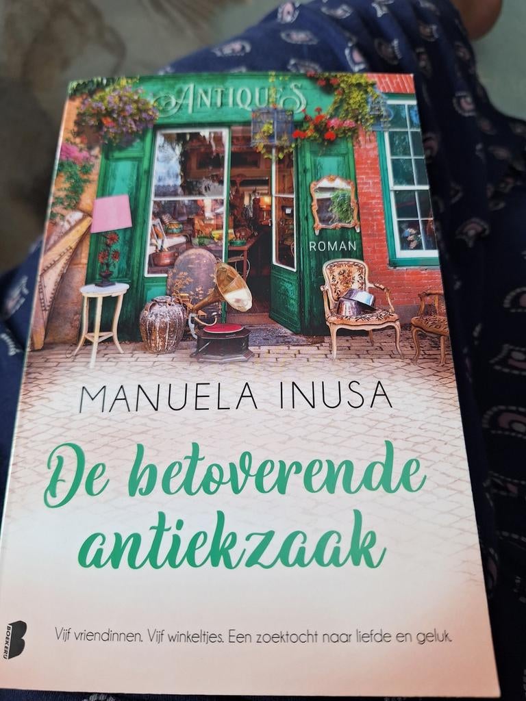 Manuela insua roman, Boeken, Ophalen