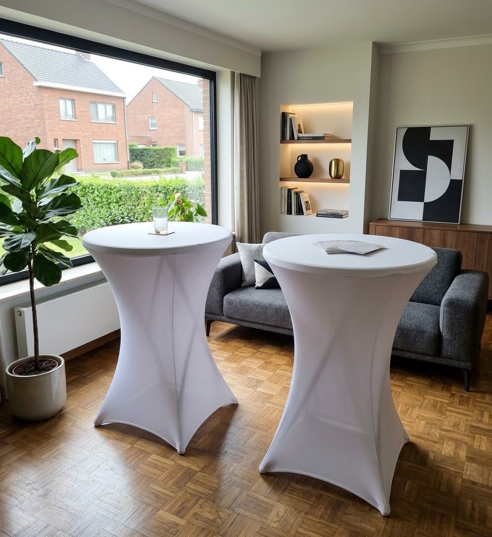 2 witte partytafelhoezen - 1x gebruikt voor huwelijk, Ophalen, Zo goed als nieuw