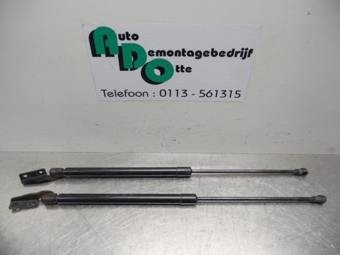 Kit amortisseur gaz hayon d'un Nissan Micra (Micra 11 92-), Autos : Pièces & Accessoires, -, 3 mois de garantie, Utilisé, -