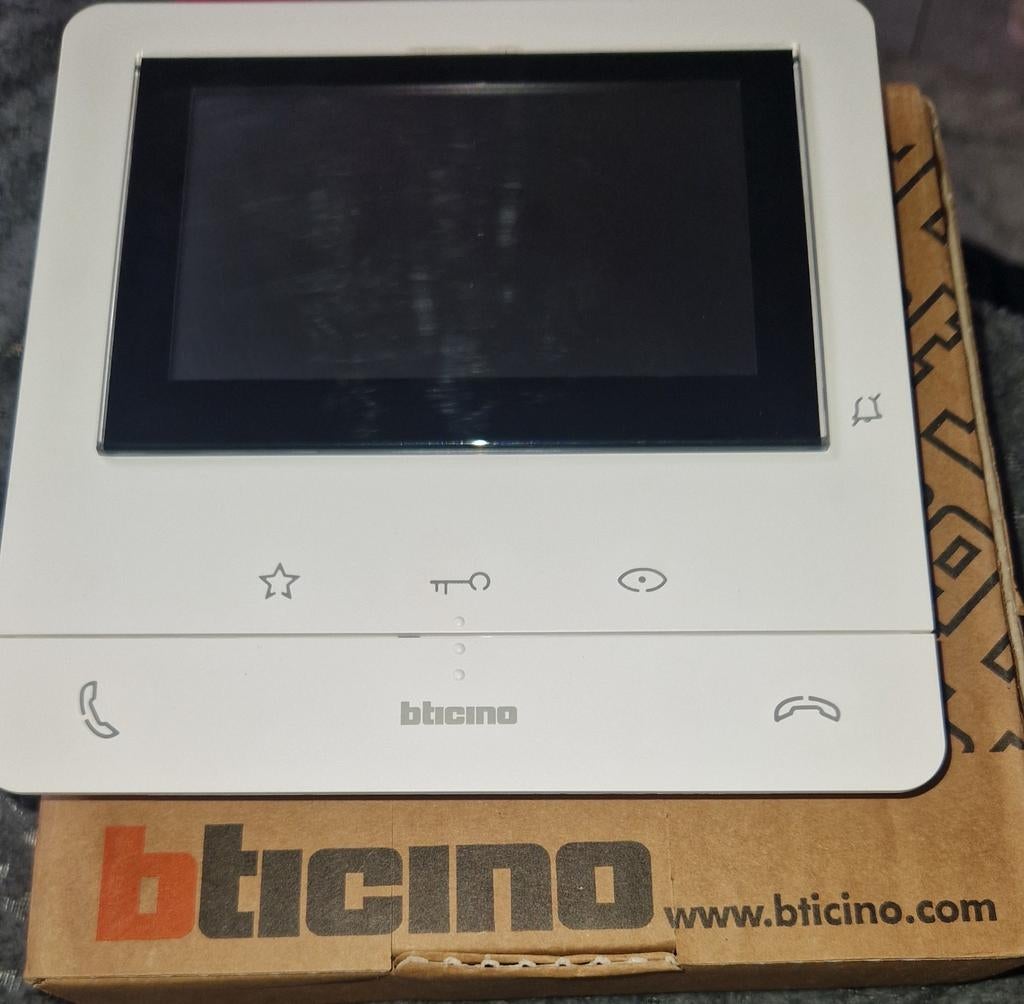 Bticino videofoon, Ophalen
