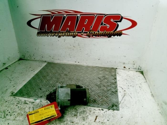 Startmotor van een Mitsubishi Lancer, Gebruikt, -, -, Mitsubishi