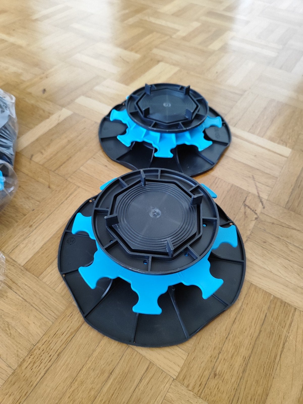9 supports à carreaux de 50 à 80 mm, Enlèvement, Neuf