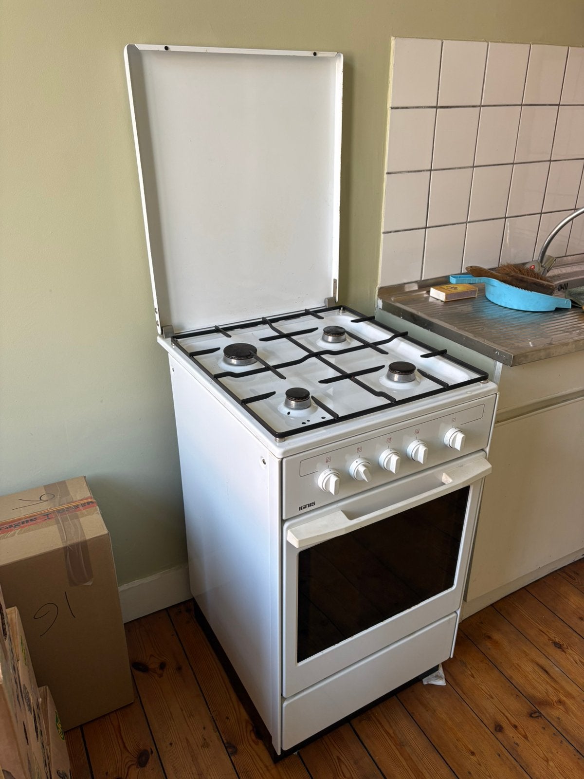 Cuisinière à gaz, Enlèvement, Utilisé, Gaz, 4 zones de cuisson