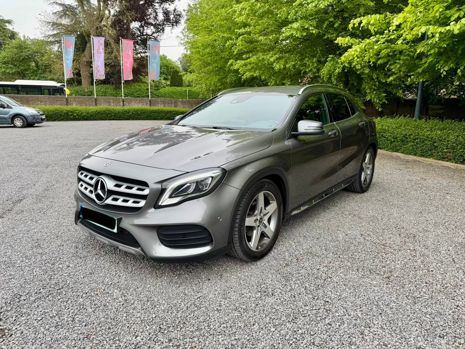 Mercedes GLA200 Essence 156ch Automatique AMG LED sans clé, Euro 6, Carnet d'entretien, Noir, 5 portes