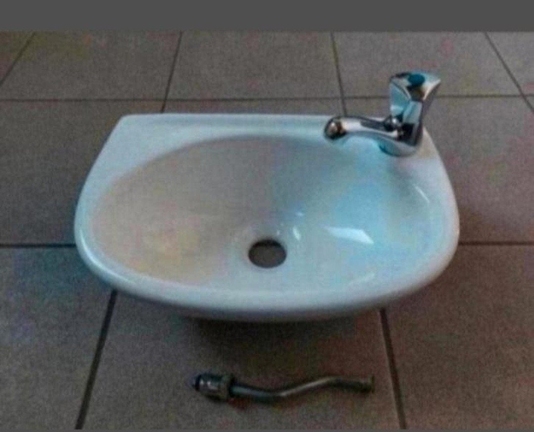 Lavabo + robinet, Enlèvement