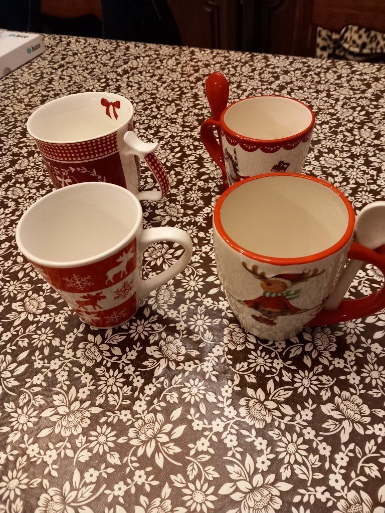 4 kerstmokken, Enlèvement, Neuf