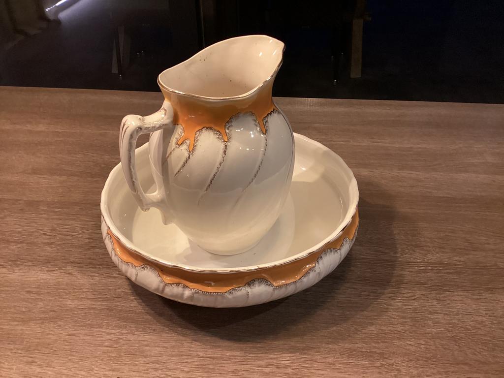 Lavabo ancien, Enlèvement