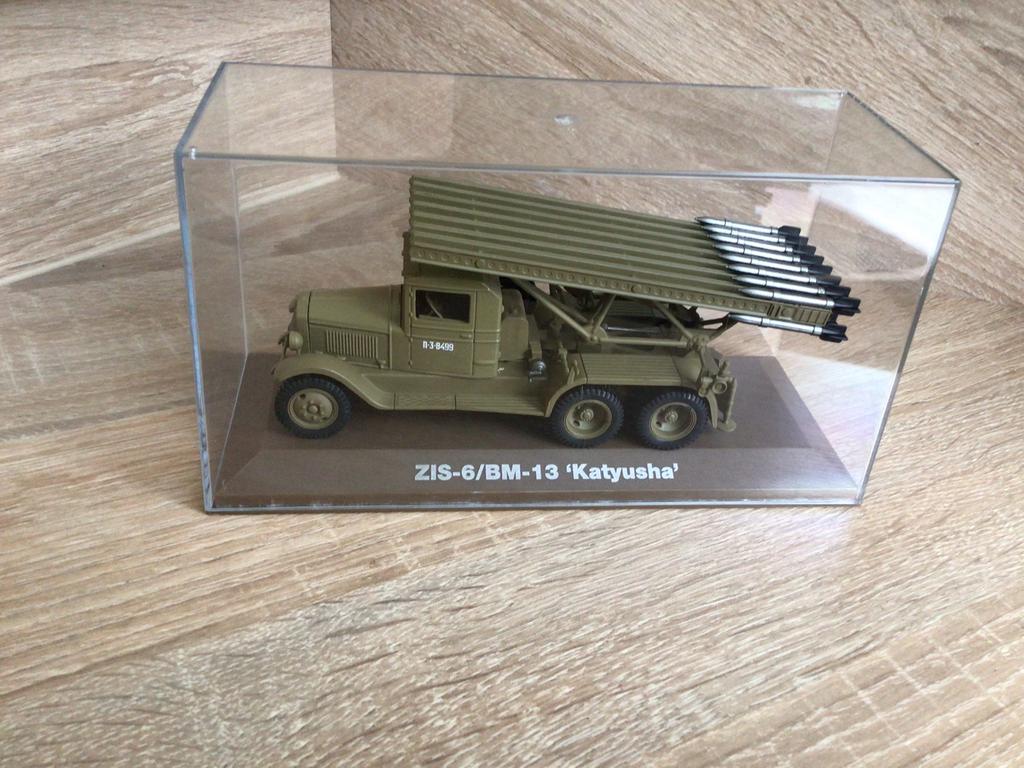 Modelauto jeep rakettenwerper, Ophalen of Verzenden, Zo goed als nieuw